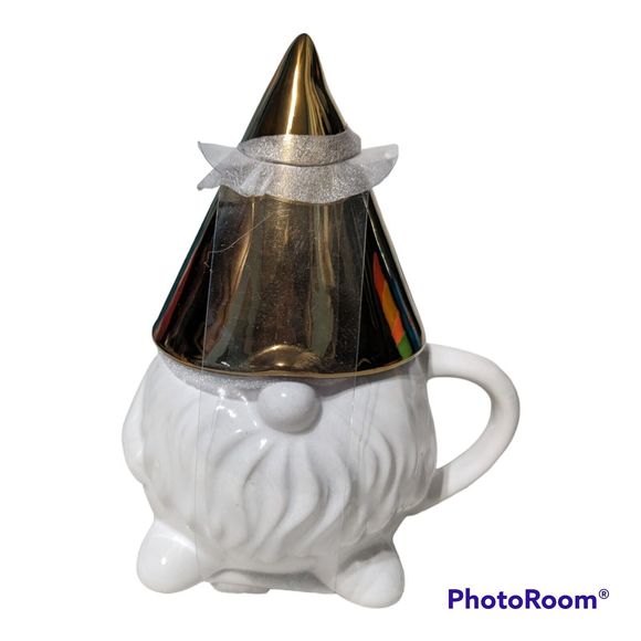 New Gnome 10oz Coffee Cup . JoAnn's Exclusive With Removable Hat - Picture 6 of 8